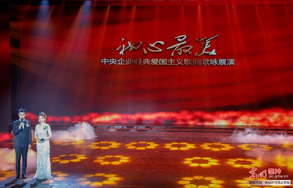 《拯救嫌疑人》：正义与母爱的交织